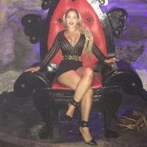 Meet your Posher, Rhina